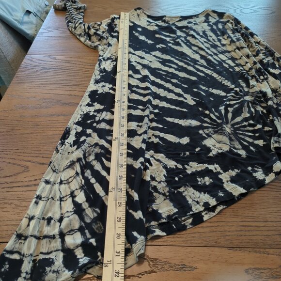 KATHMANDI Imports long sleeve Tie Dyed black beige gray asymmetrical hem top P - Picture 12 of 14